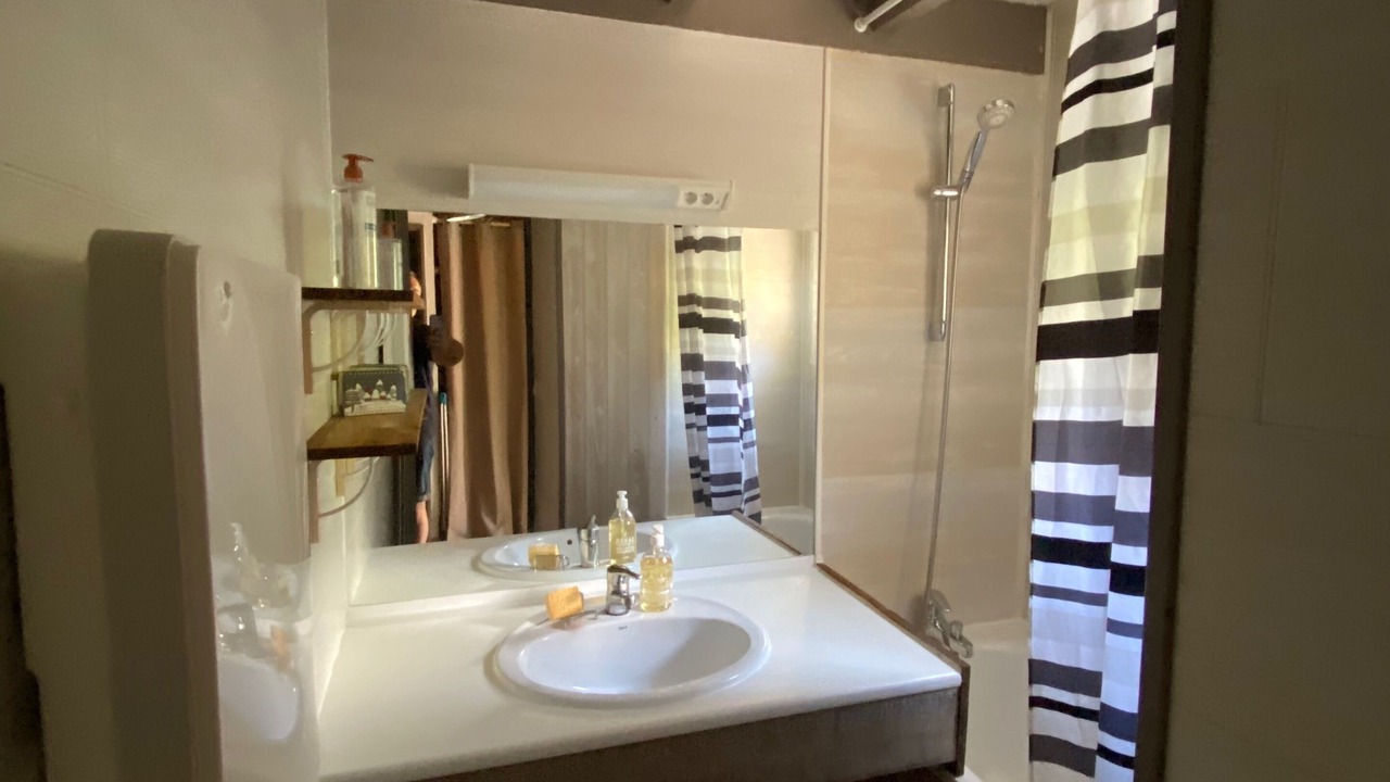 Photo of Bathroom in Cauterets