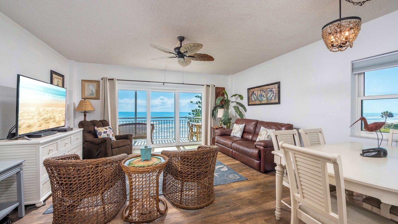 Photo of Livingroom in South Patrick Shores