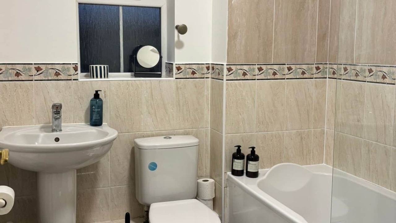 Photo of Bathroom in Ashford