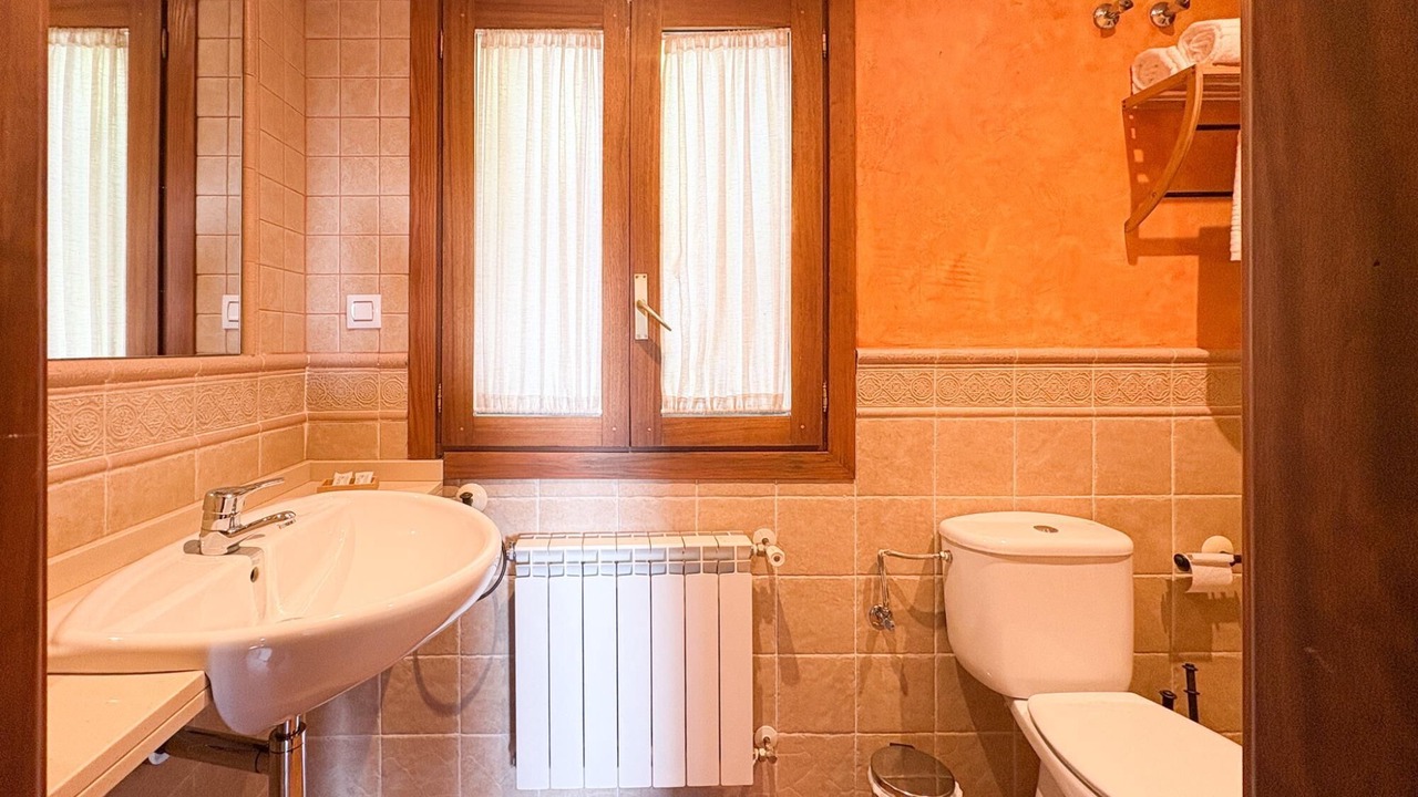 Photo of Bathroom in Guijo de Coria