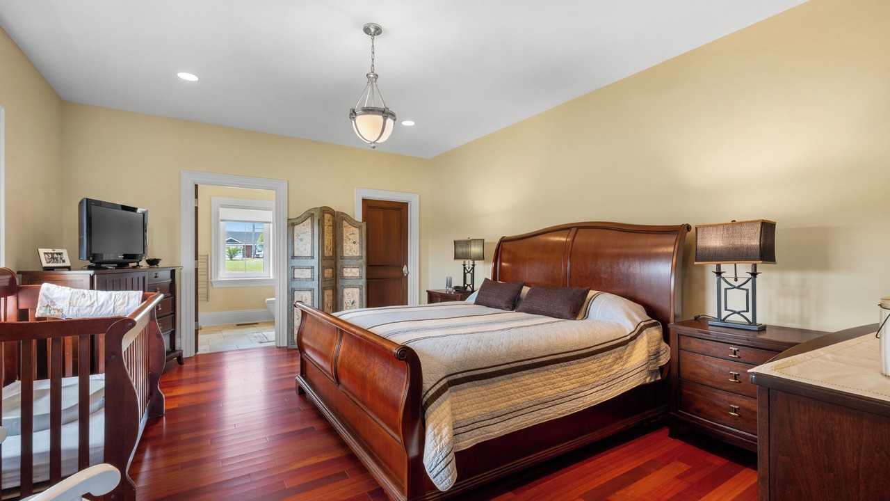 Photo of Bedroom in Mill River East
