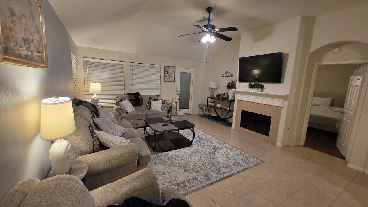 Photo of Livingroom in Falcon Ranch