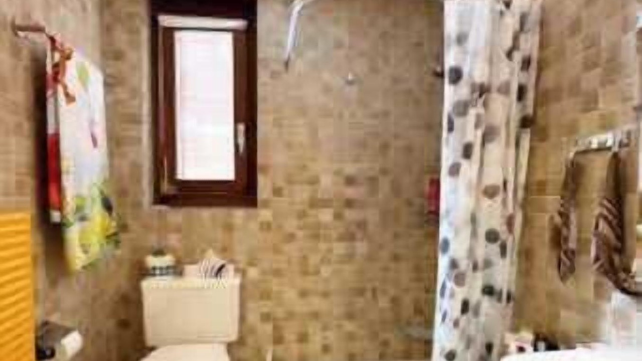 Photo of Bathroom in Oey