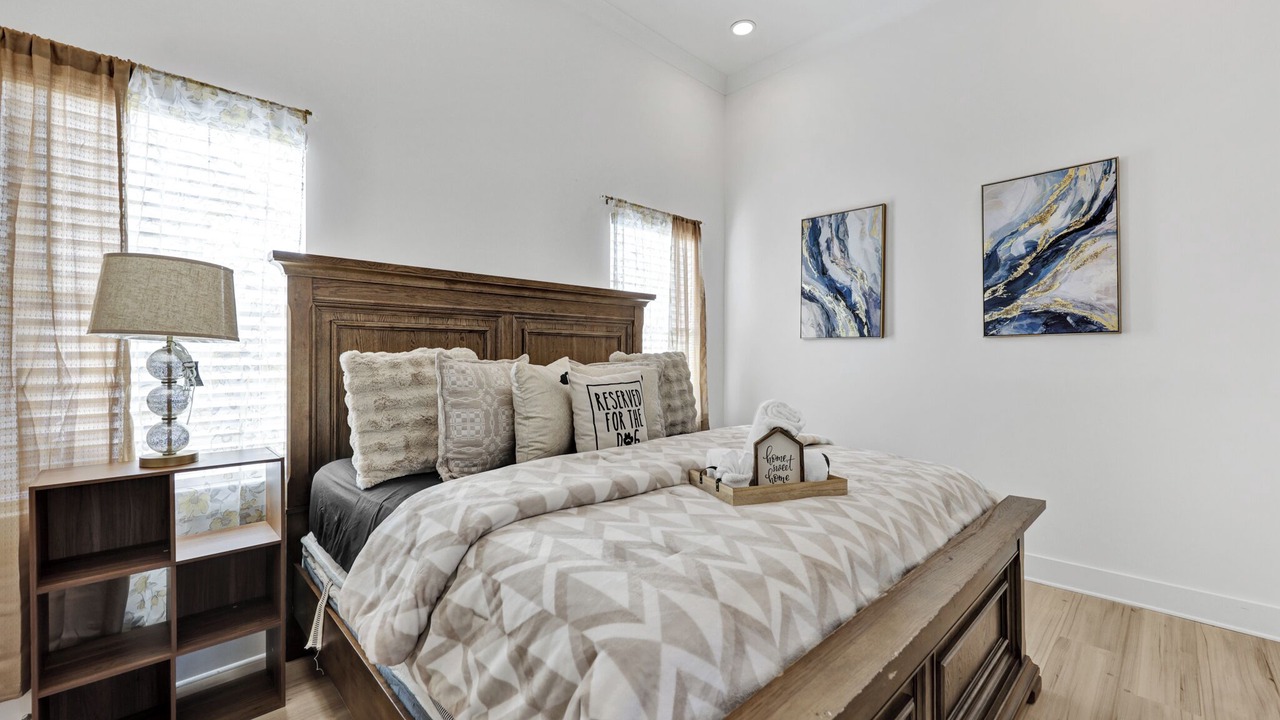 Photo of Bedroom in Forest Park
