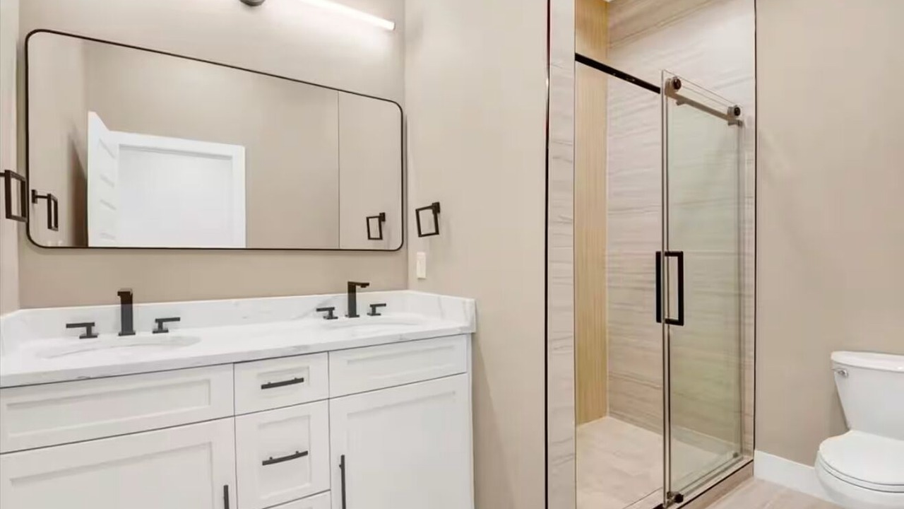 Photo of Bathroom in Forest Park