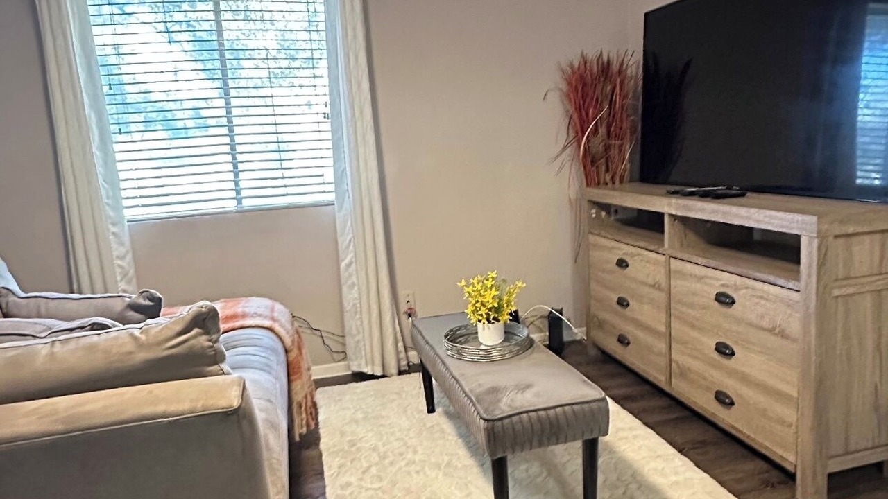 Photo of Livingroom in Dawson