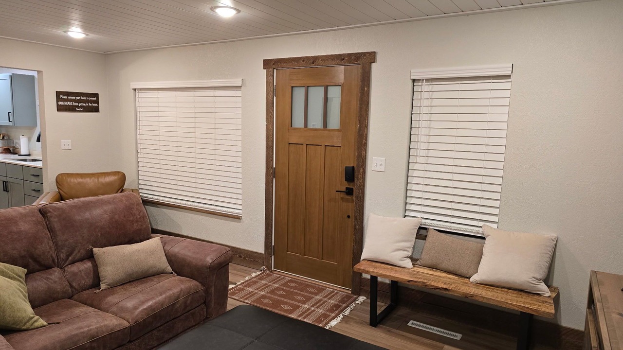 Photo of Livingroom in Thermopolis