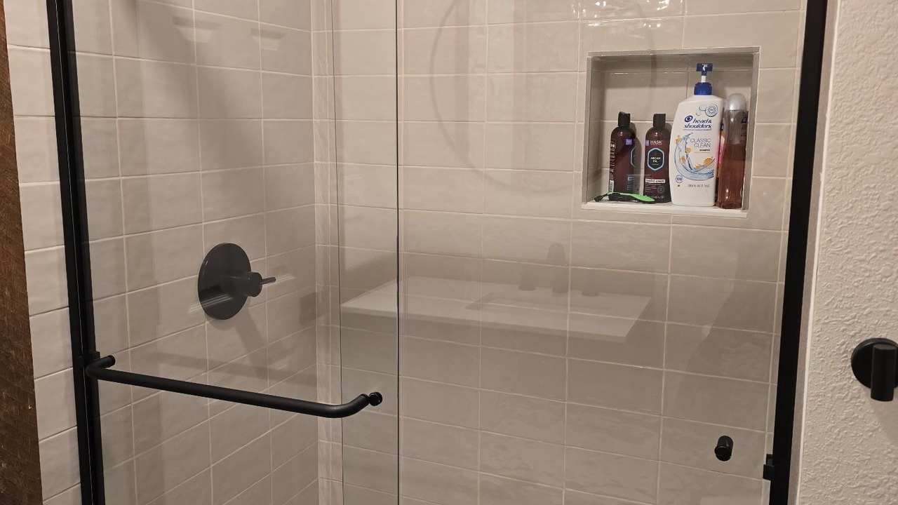 Photo of Bathroom in Thermopolis