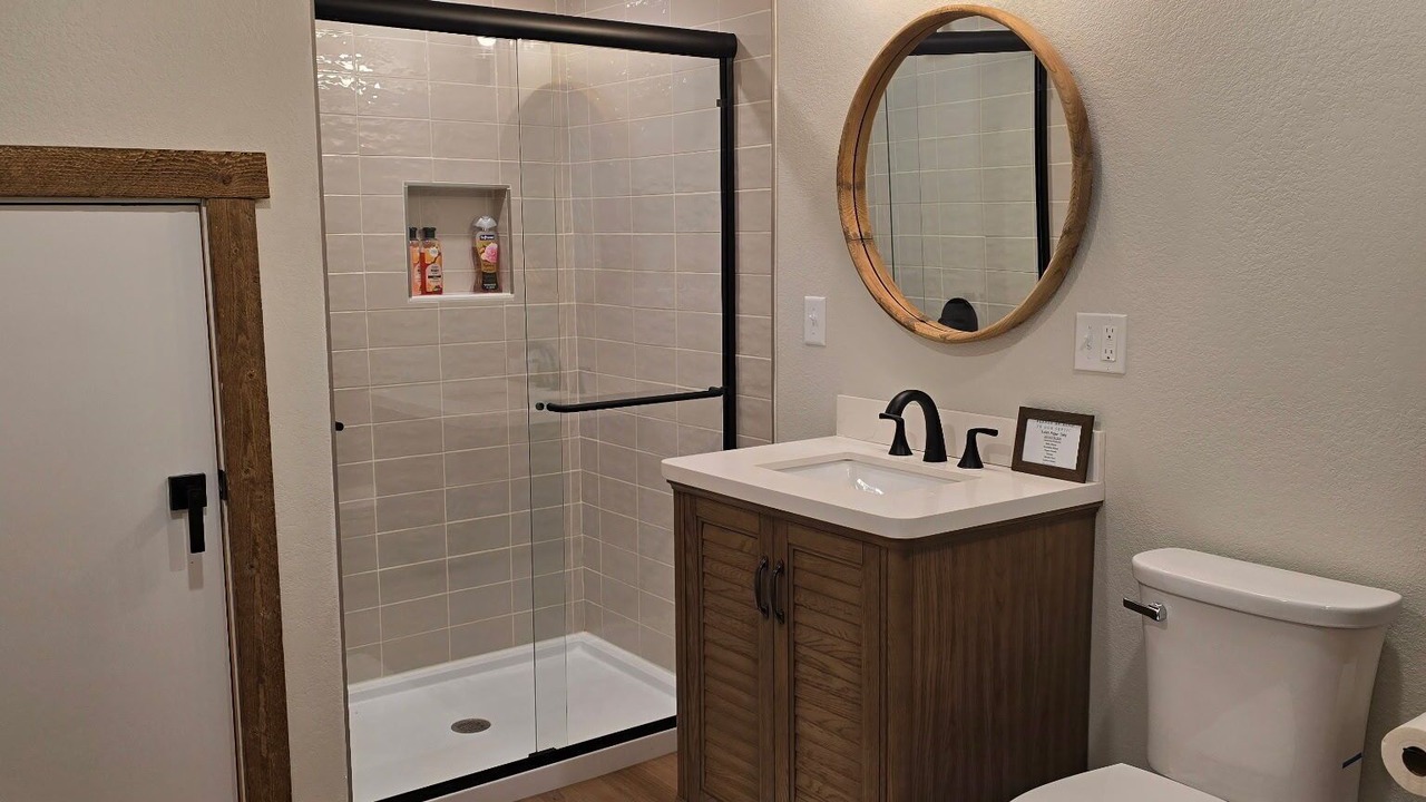 Photo of Bathroom in Thermopolis