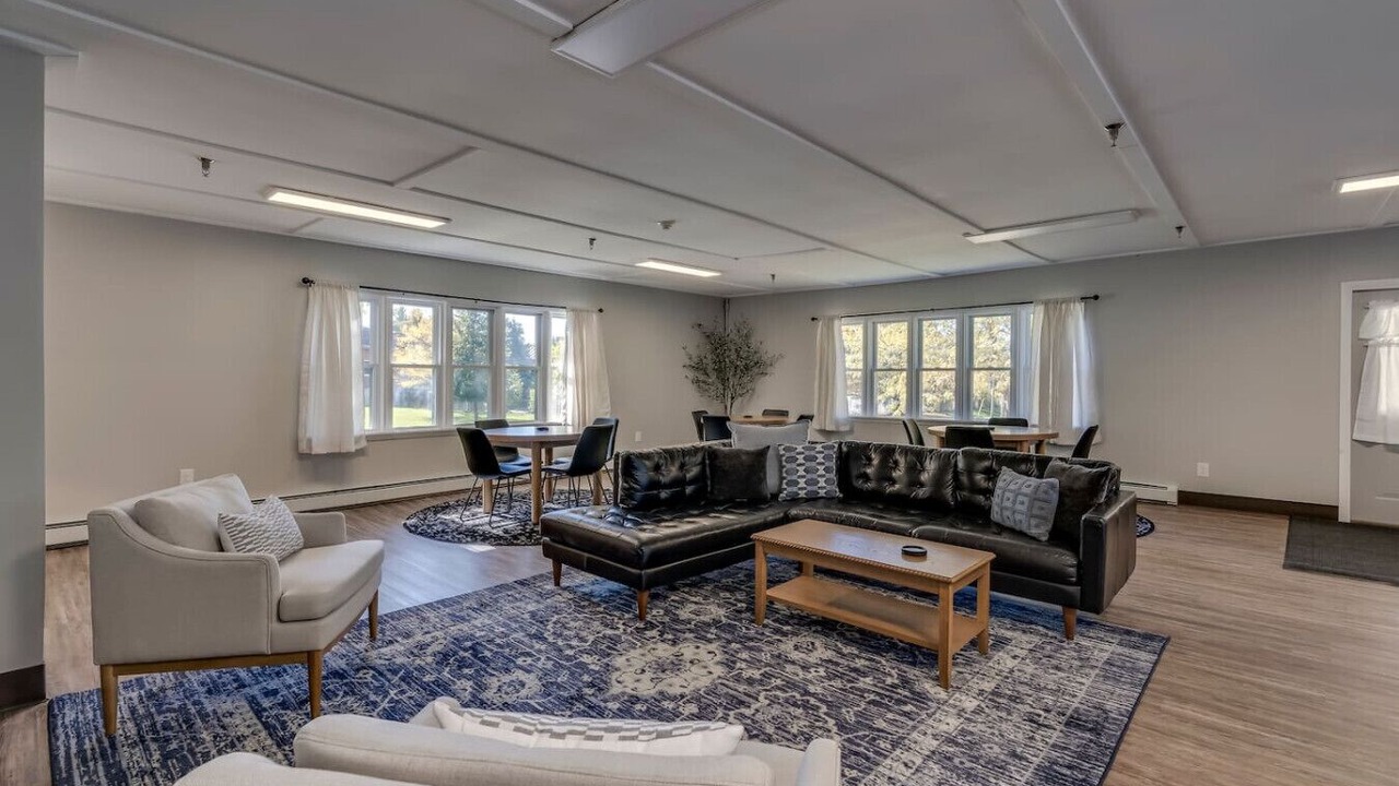 Photo of Livingroom in Watertown