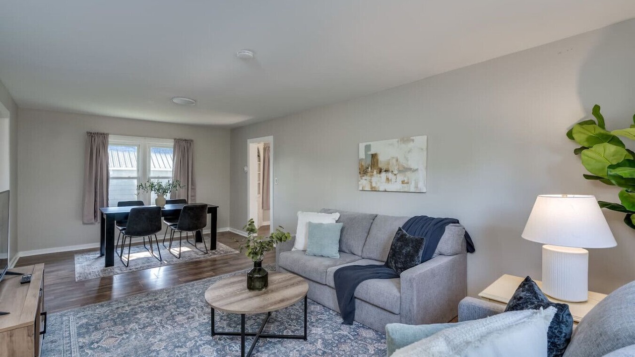 Photo of Livingroom in Watertown