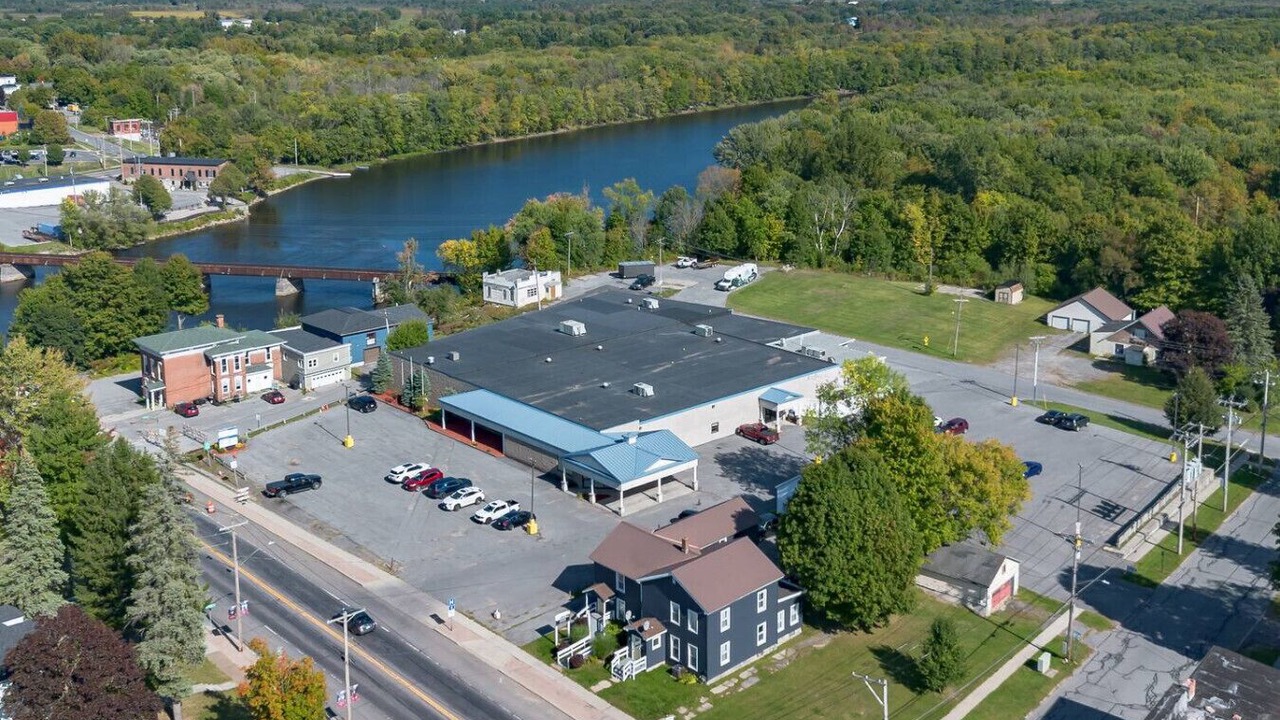 Photo of Outdoor in West Carthage
