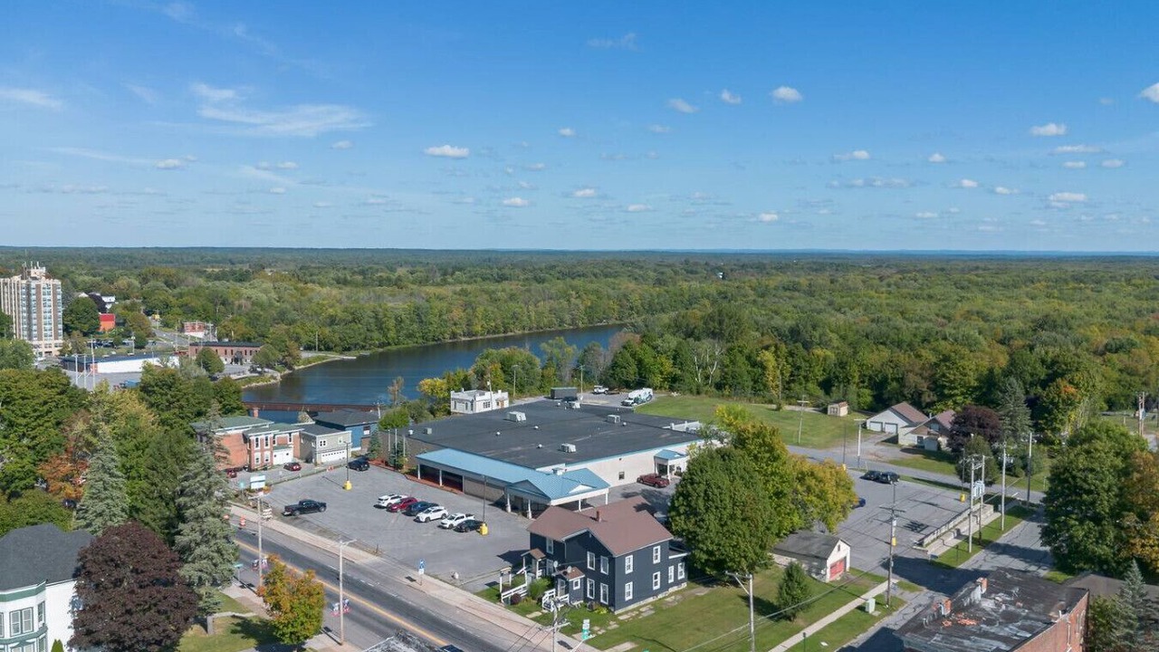 Photo of Outdoor in West Carthage