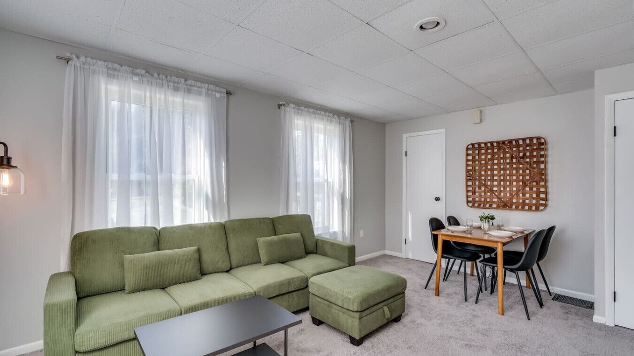 Photo of Livingroom in West Carthage