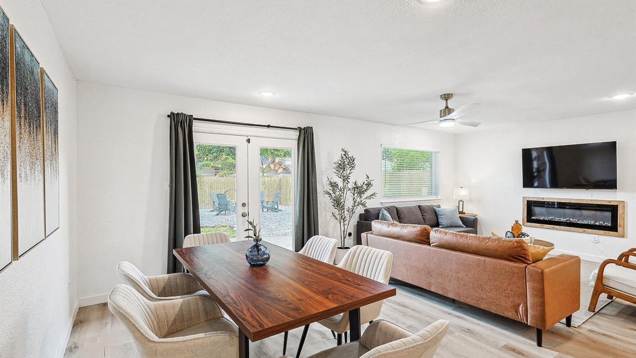 Photo of Livingroom in Irving