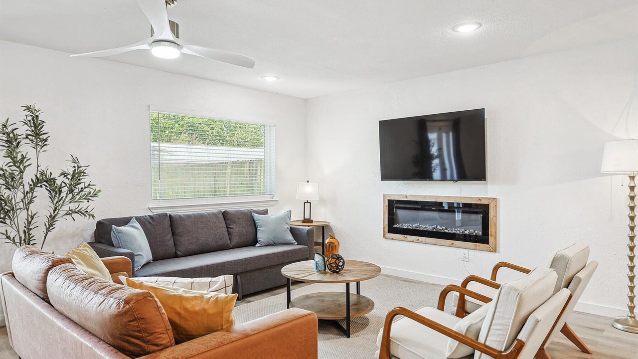 Photo of Livingroom in Irving