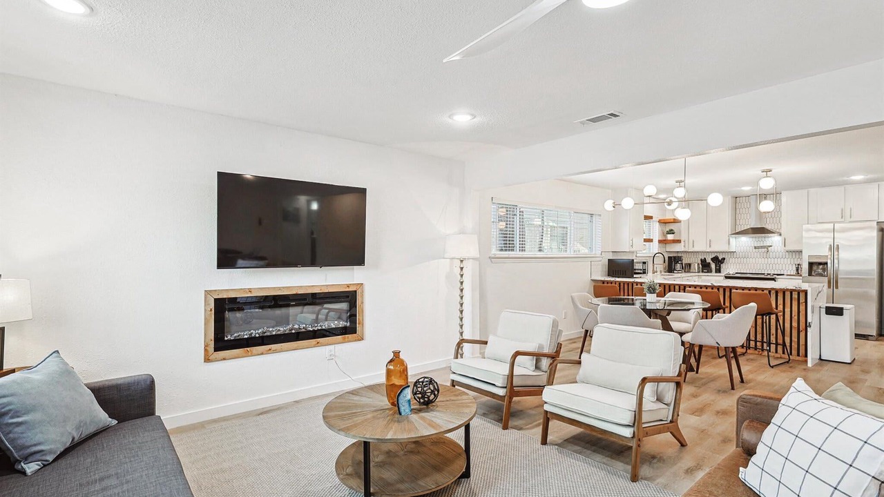 Photo of Livingroom in Irving