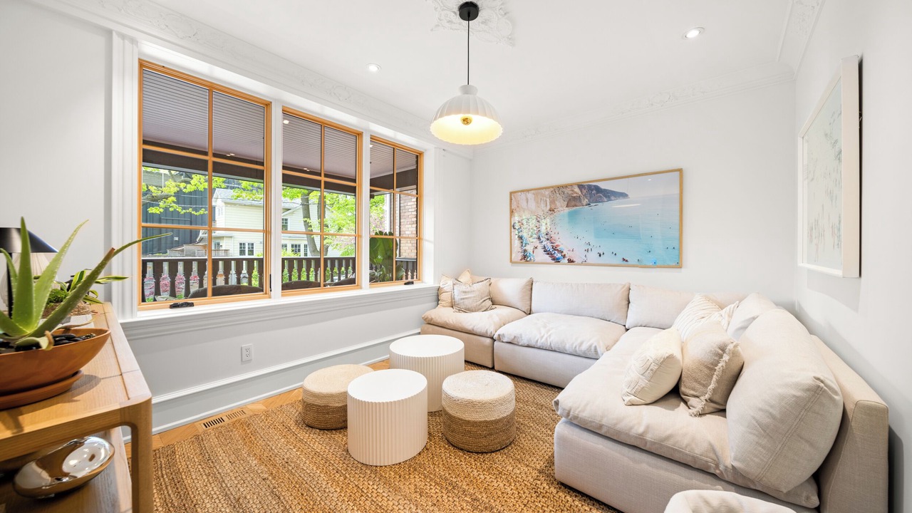 Photo of Livingroom in The Beaches