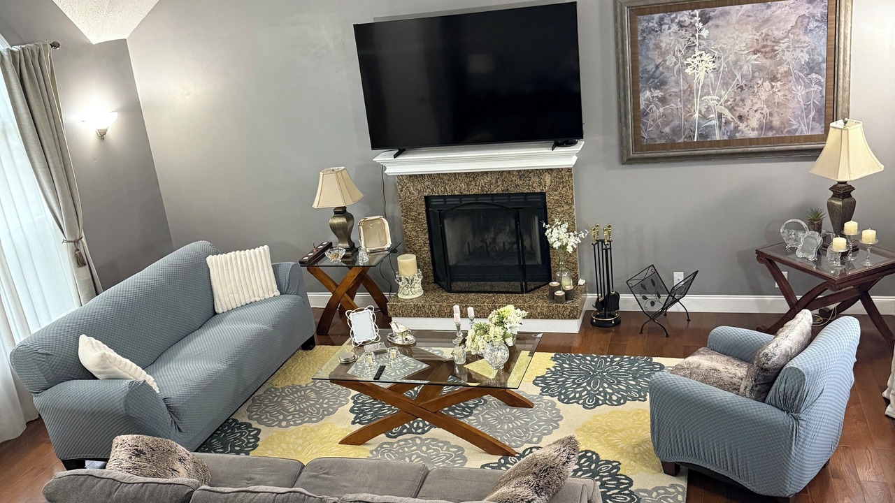 Photo of Livingroom in Olathe