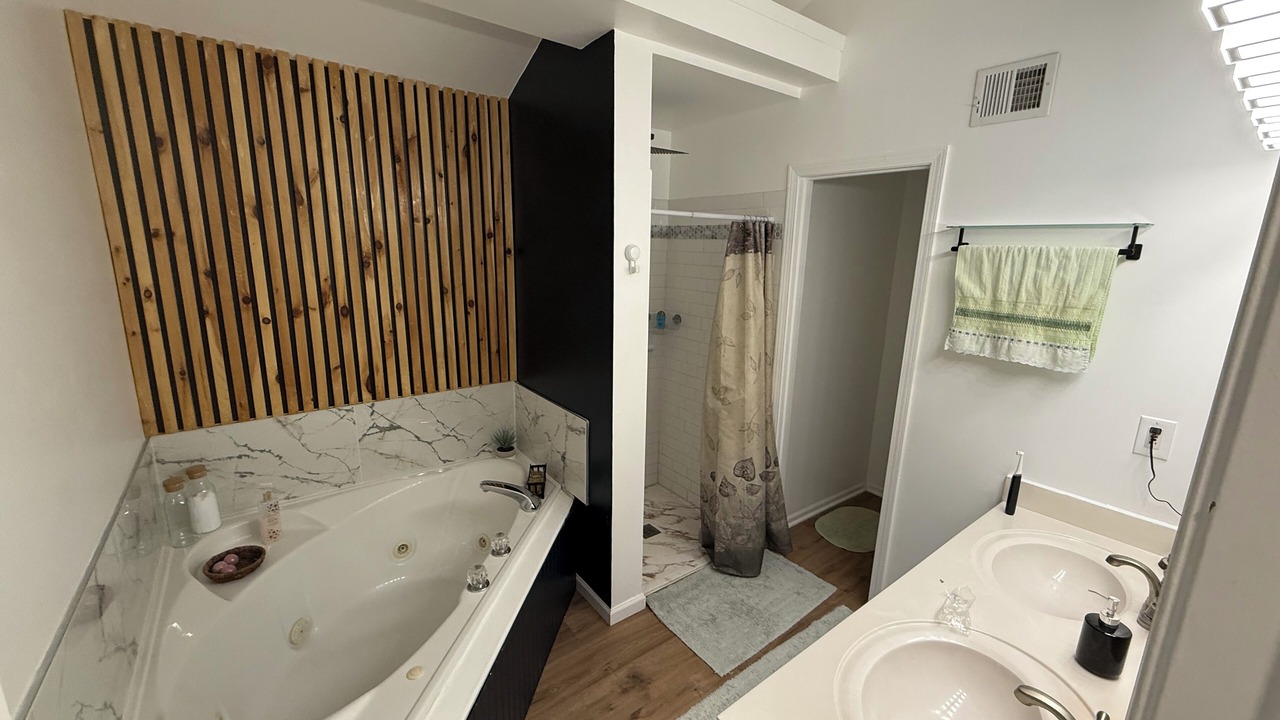 Photo of Bathroom in Olathe