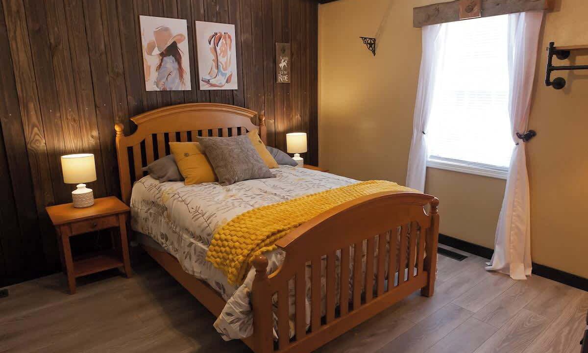 Photo of Bedroom in Idlewild