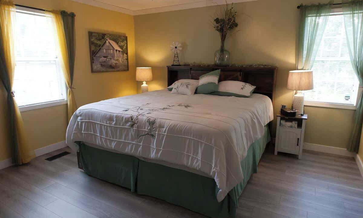 Photo of Bedroom in Idlewild