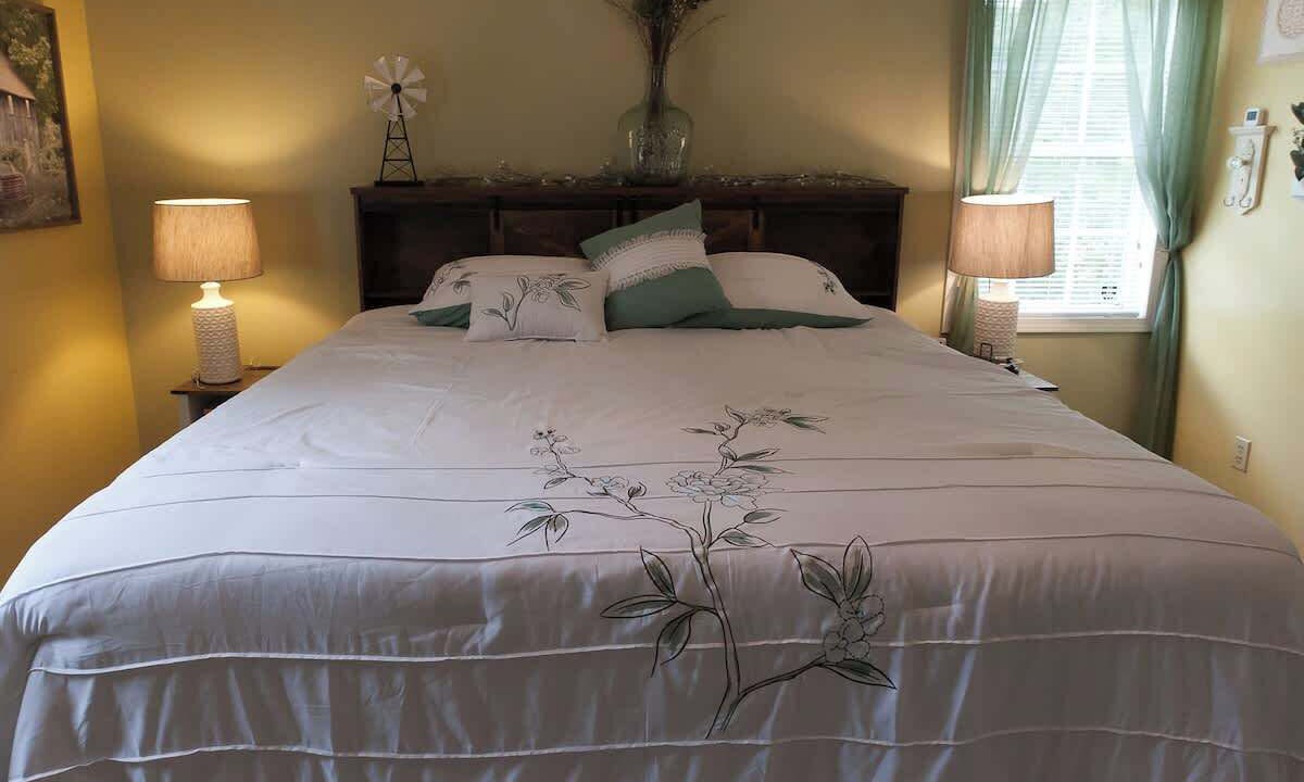 Photo of Bedroom in Idlewild