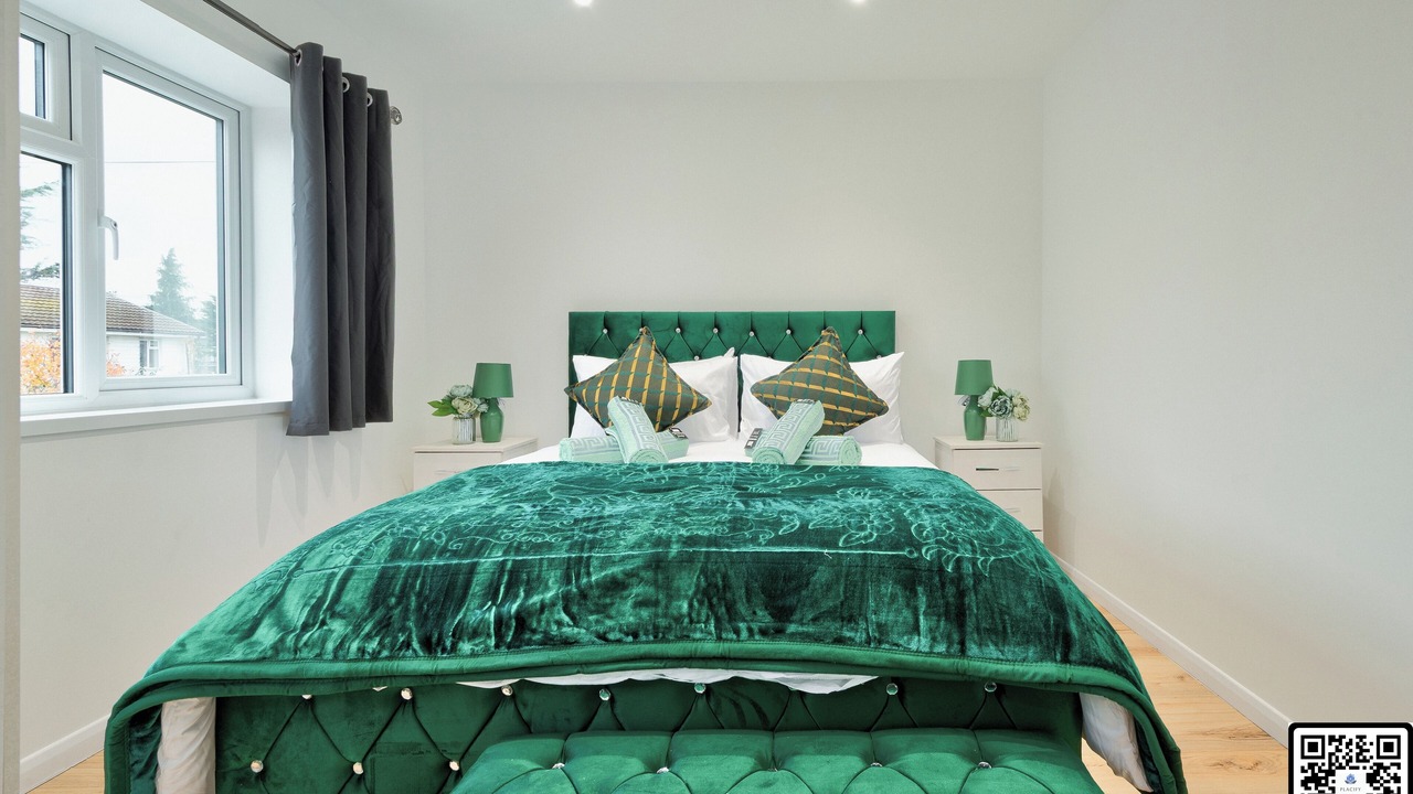 Photo of Bedroom in Dagenham