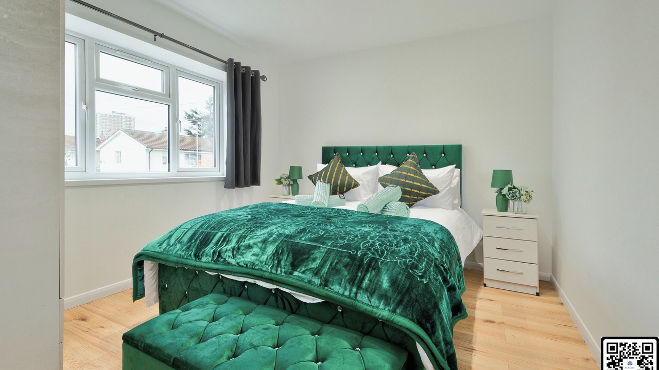 Photo of Bedroom in Dagenham