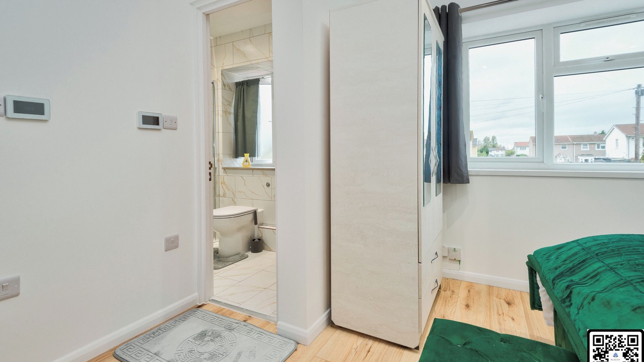 Photo of Bedroom in Dagenham