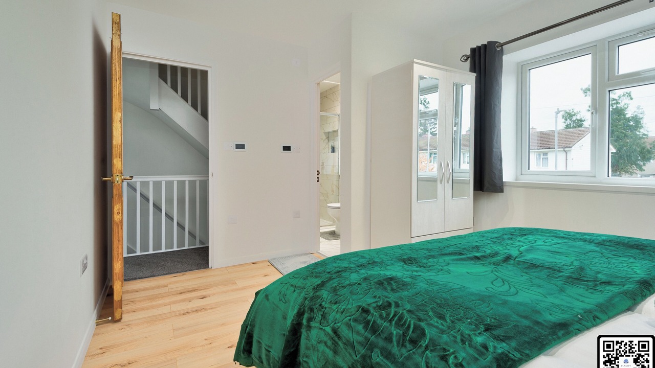 Photo of Bedroom in Dagenham