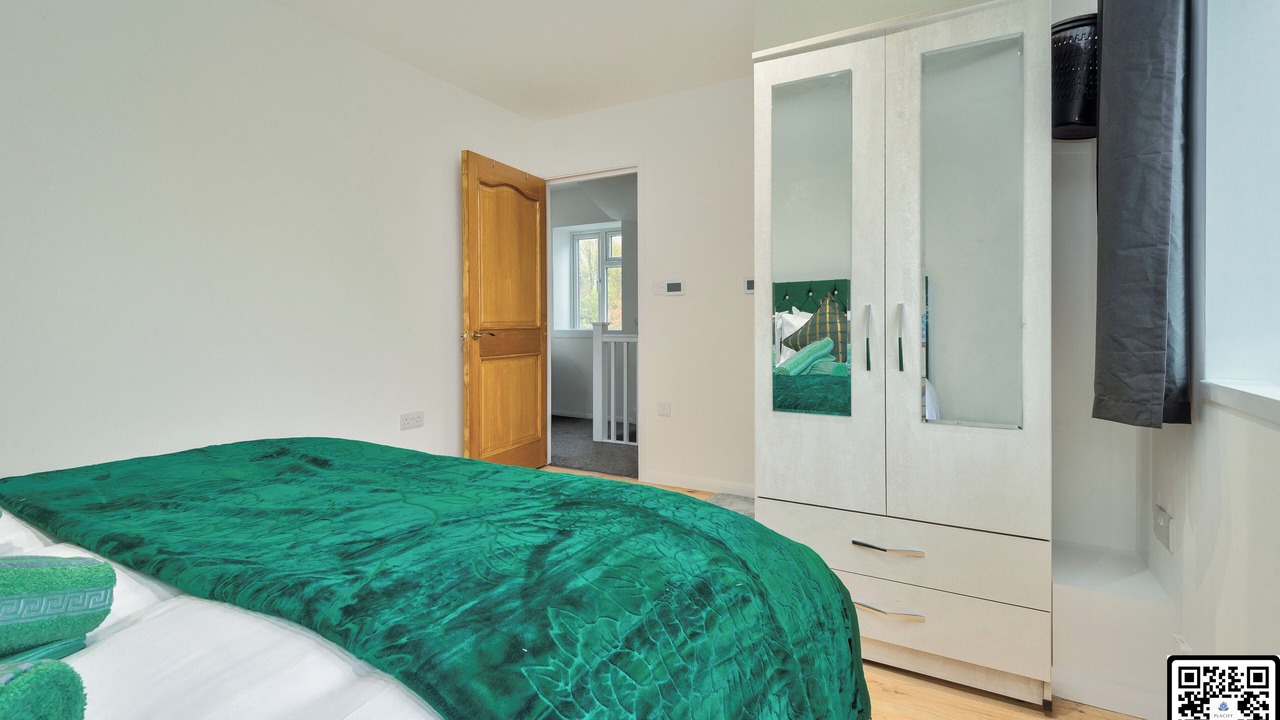 Photo of Bedroom in Dagenham