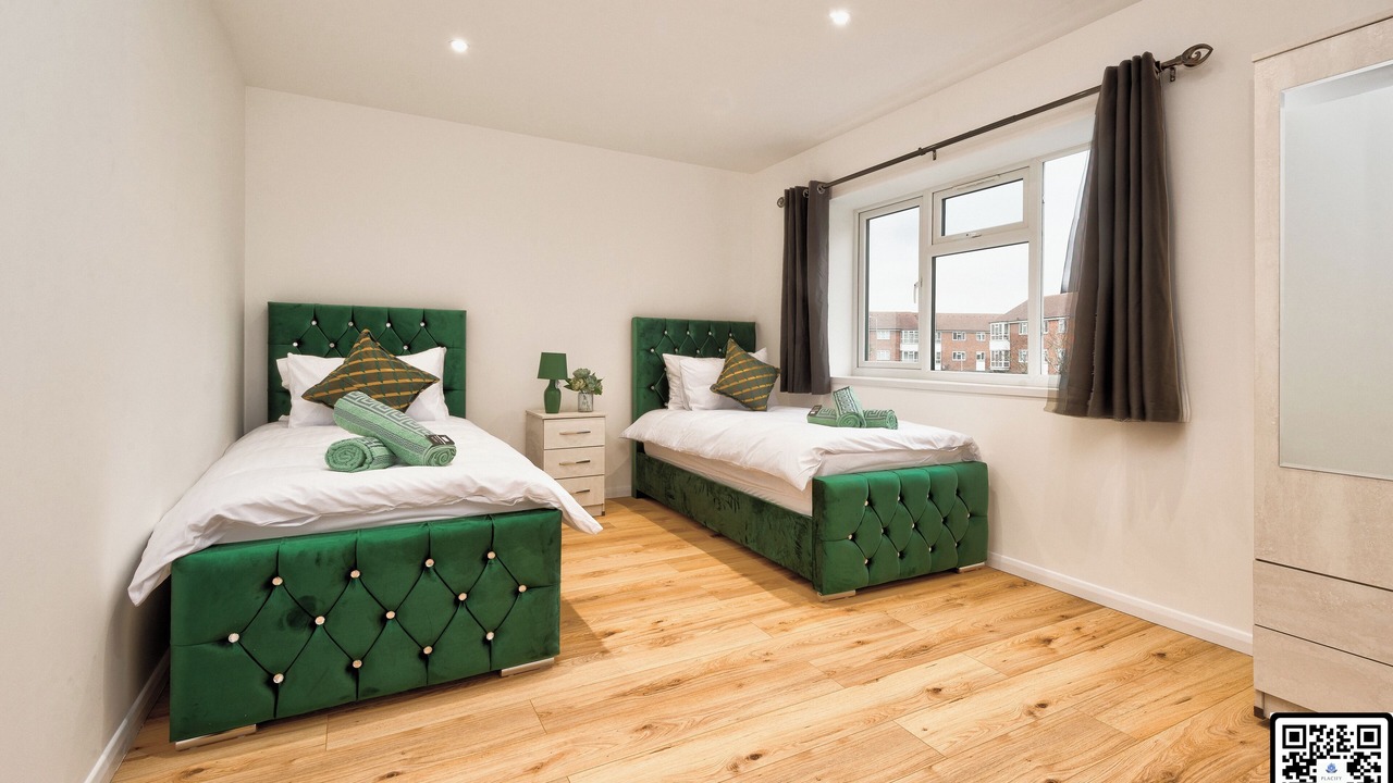 Photo of Bedroom in Dagenham