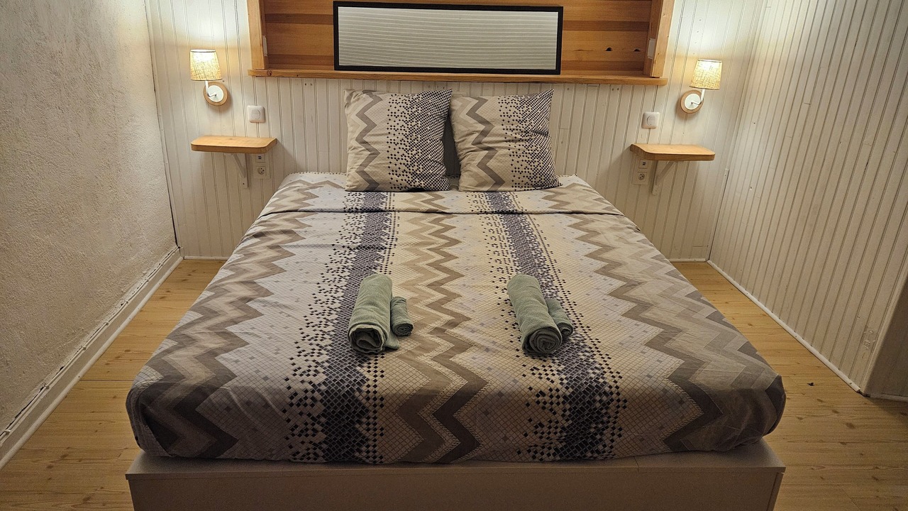 Photo of Bedroom in Grezes