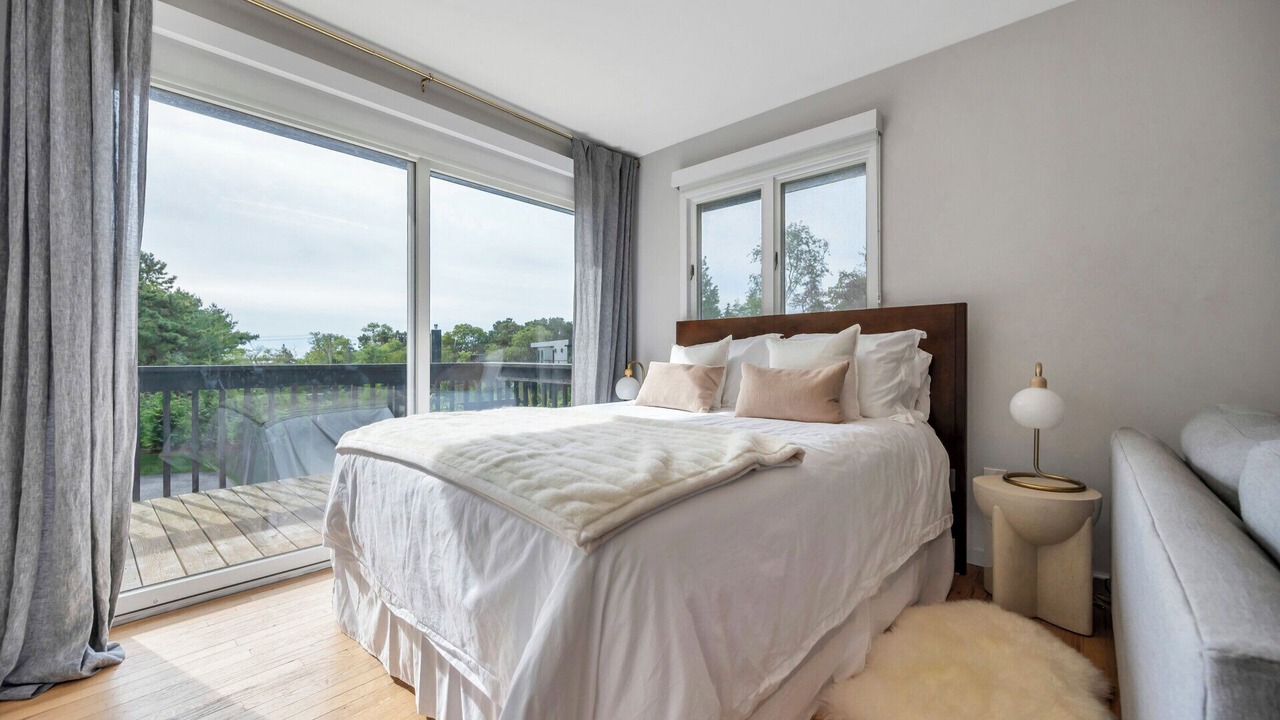 Photo of Bedroom in Shinnecock Hills