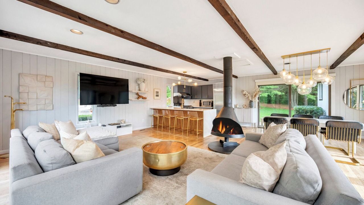 Photo of Livingroom in Shinnecock Hills