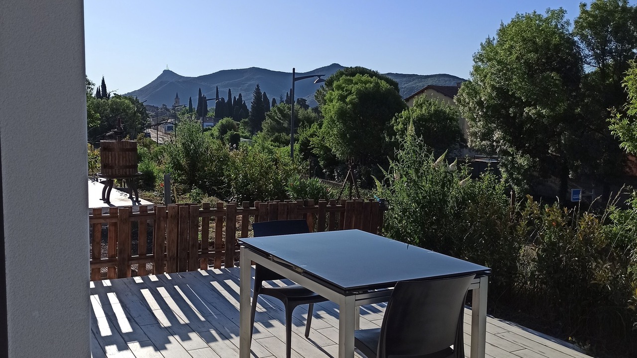 Photo of Outdoor in Herepian