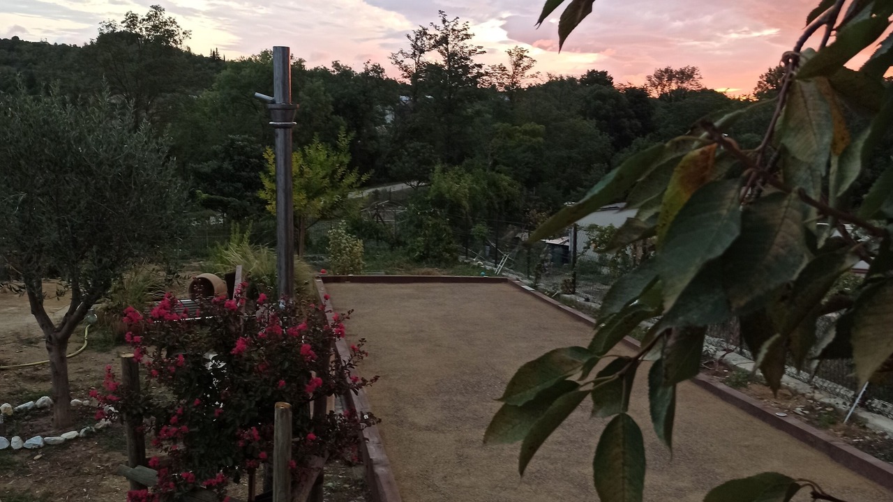 Photo of Outdoor in Herepian
