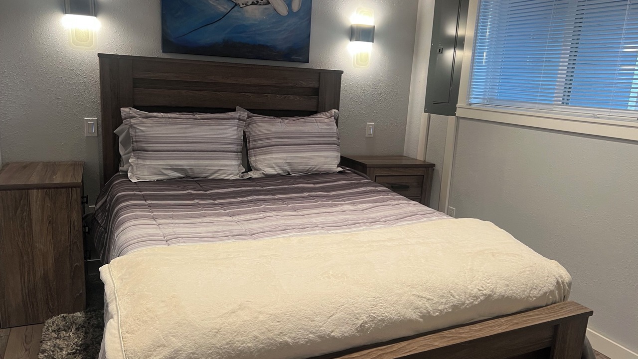 Photo of Bedroom in Oak Harbor