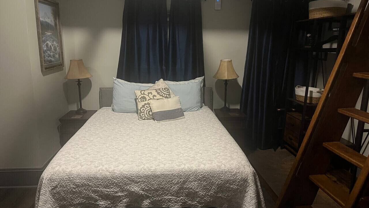 Photo of Bedroom in Brunswick