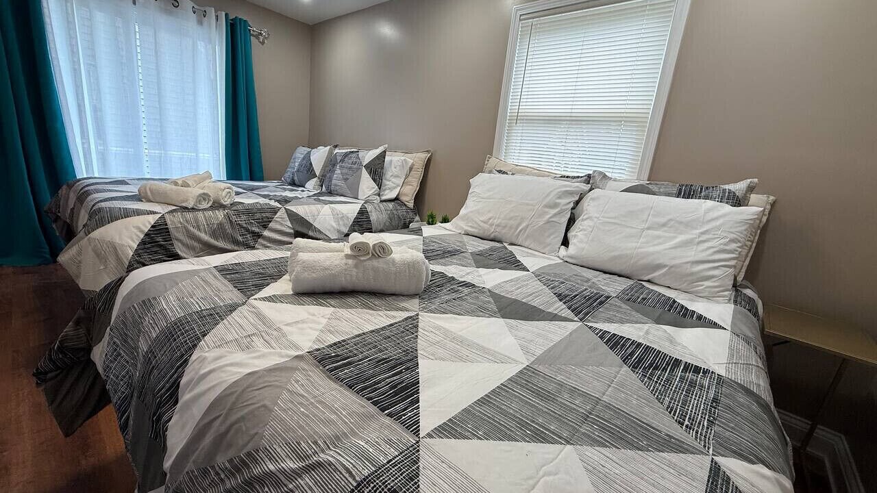 Photo of Bedroom in Downtown Niagara Falls