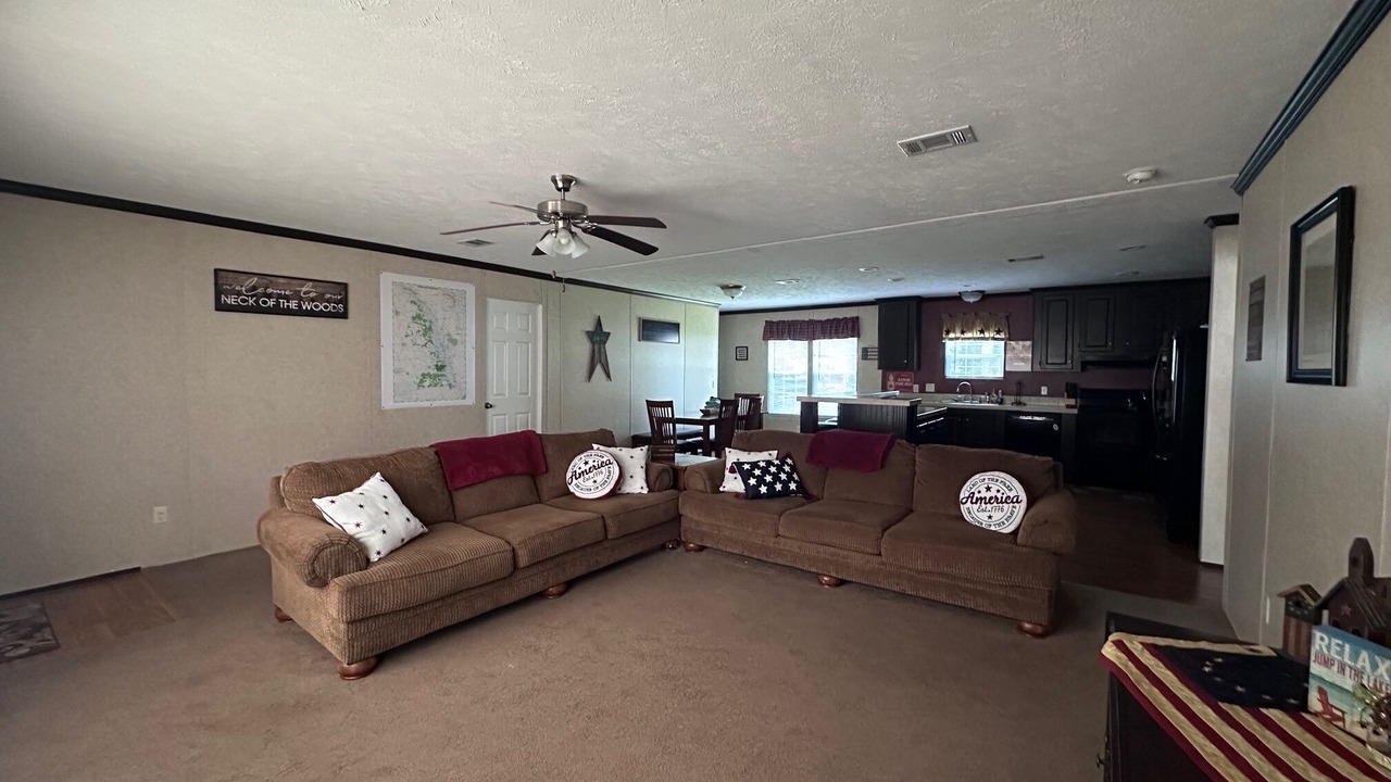 Photo of Livingroom in Hemphill