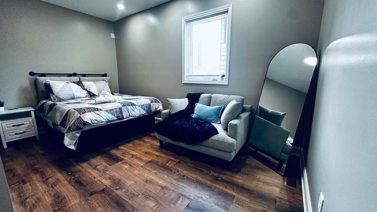 Photo of Bedroom in Downtown Niagara Falls
