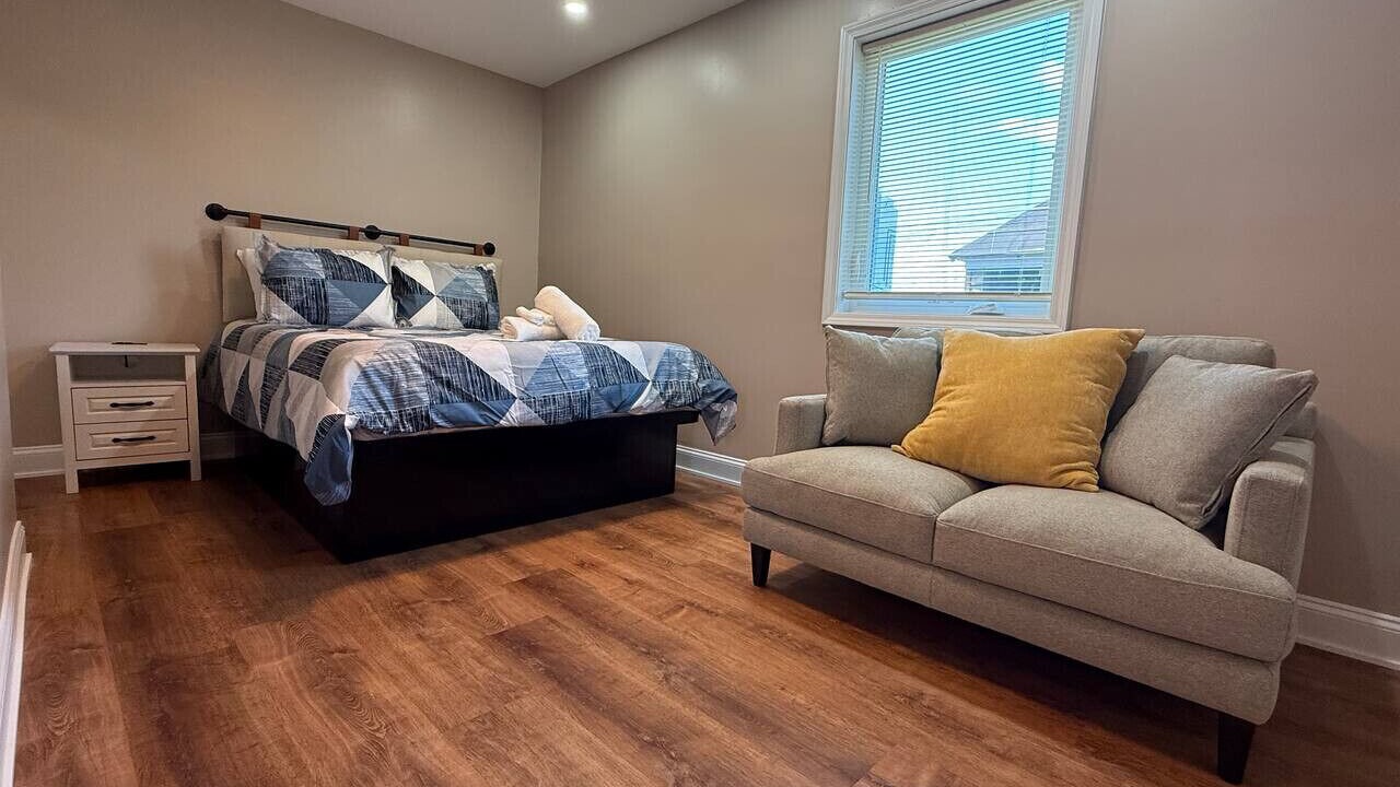 Photo of Bedroom in Downtown Niagara Falls