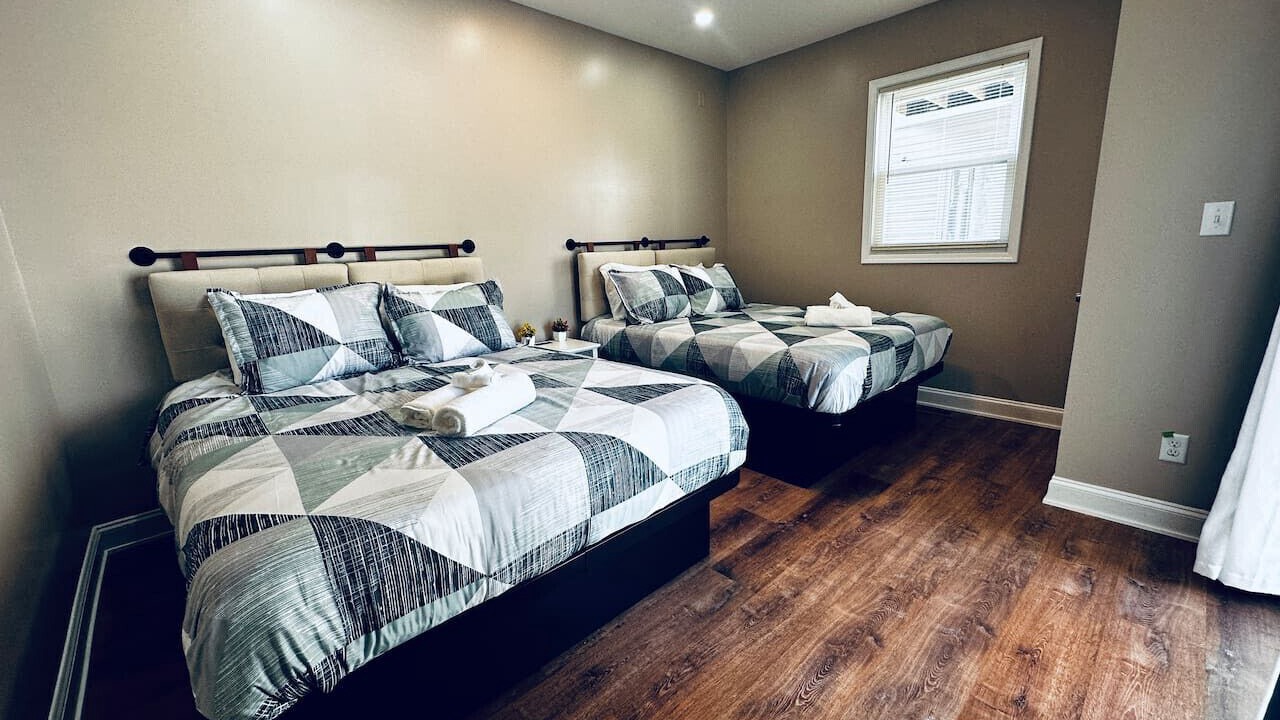 Photo of Bedroom in Downtown Niagara Falls