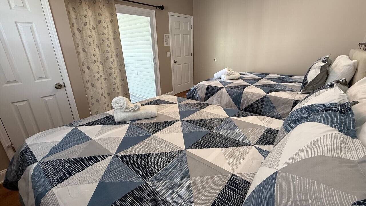 Photo of Bedroom in Downtown Niagara Falls