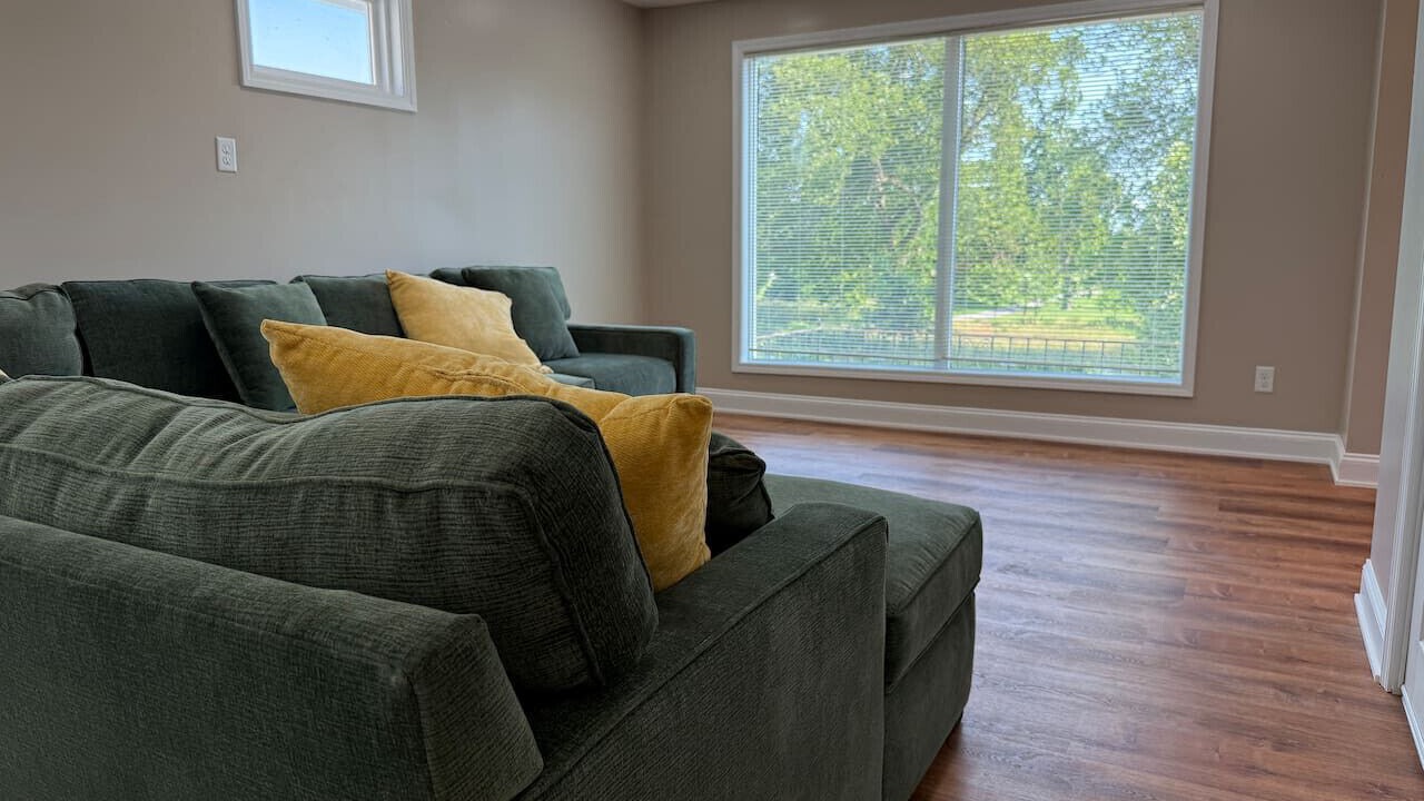 Photo of Livingroom in Downtown Niagara Falls