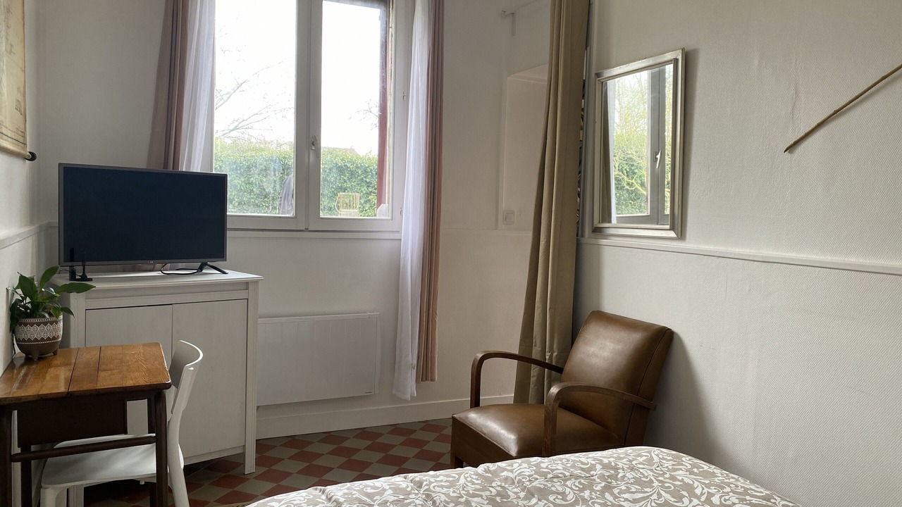 Photo of Bedroom in Mery-sur-Oise