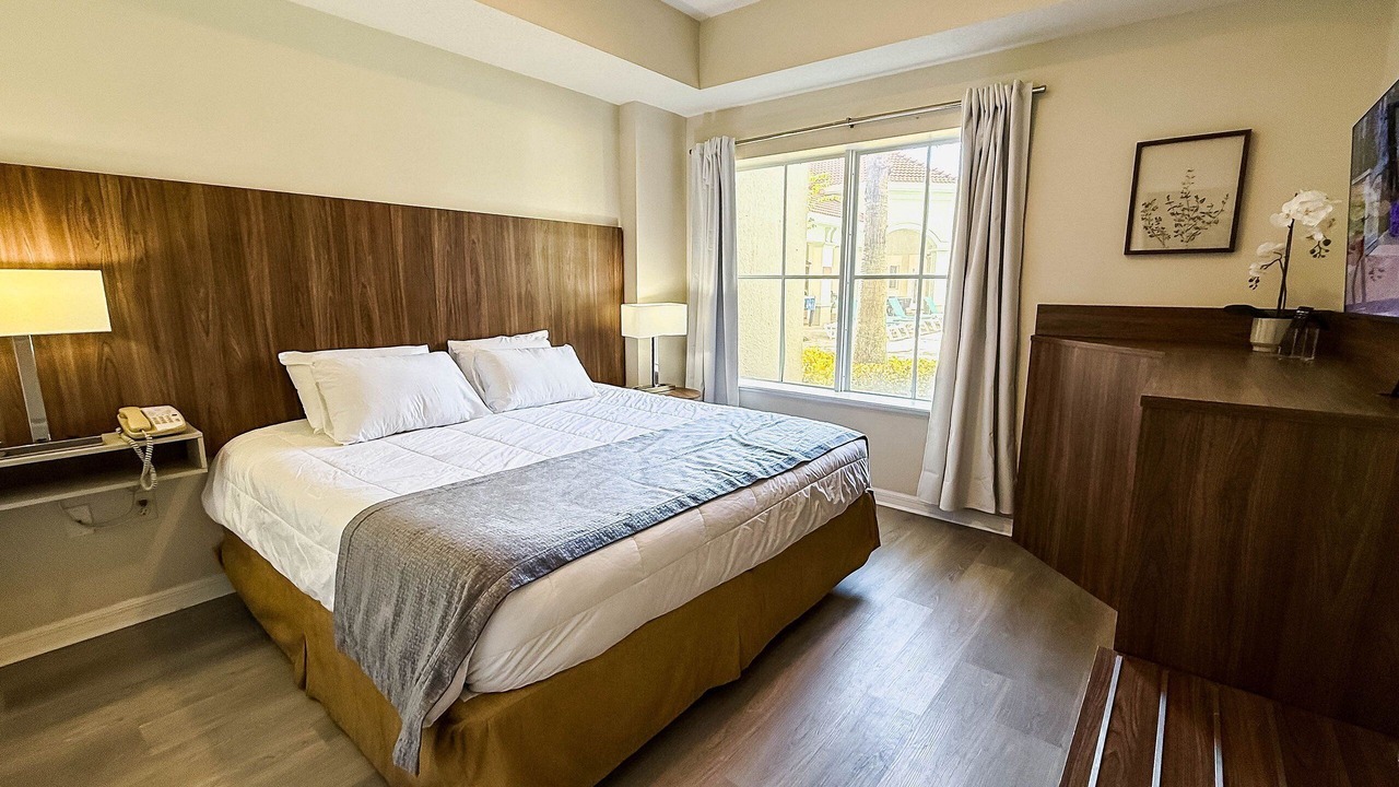 Photo of Bedroom in Florida Center