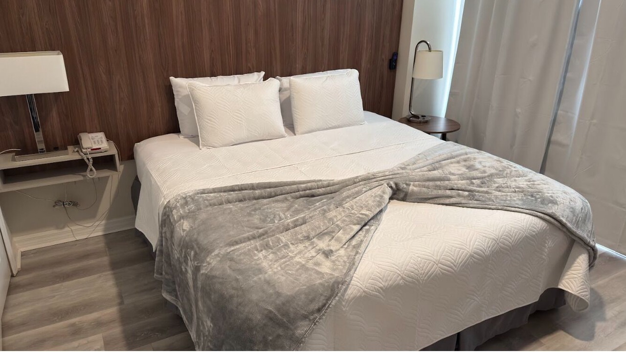 Photo of Bedroom in Florida Center